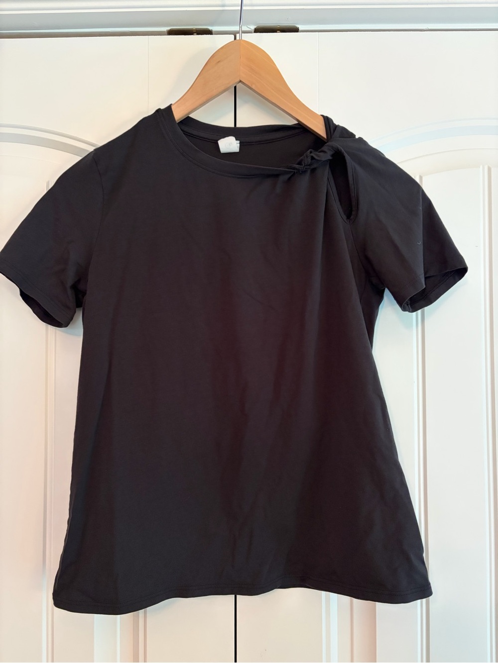 Lululemon Shoulder Twist Tee T Shirt Top Women's Size XS Black Athleisure